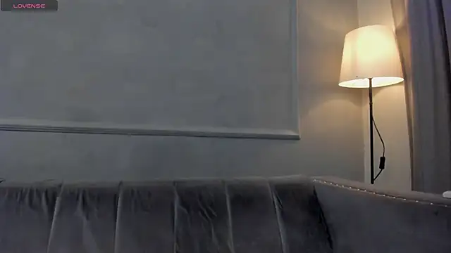 Isabellsmmith online show from November 2025 07:32:02 PM