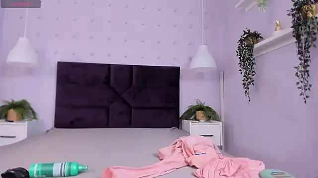 Isabellsmmith online show from November 2025 11:46:02 AM