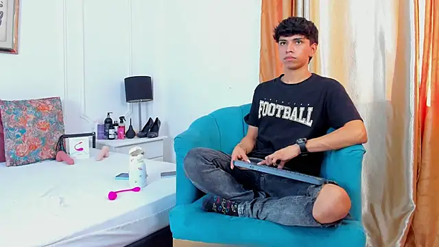 Snapshot of Santy_carrington chatting on January 2025 09:52:02 PM Santy carrington online show from January 2025 09:52:02 PM