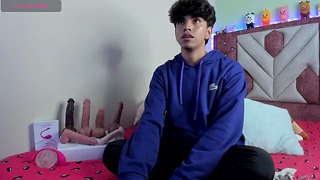 Snapshot of Santy_carrington chatting on September 2025 03:42:02 AM Santy carrington online show from September 2025 03:42:02 AM