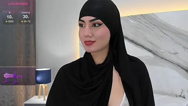 Snapshot of fatimarab chatting on December 2024 04:30:02 AM fatimarab online show from December 2024 04:30:02 AM
