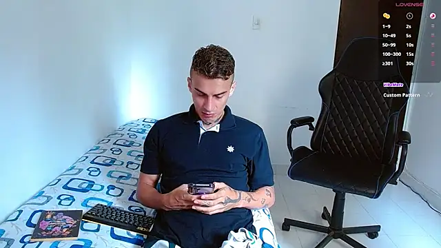 Snapshot of bray_hotboy777 chatting on October 2025 03:57:02 PM bray hotboy777 online show from October 2025 03:57:02 PM