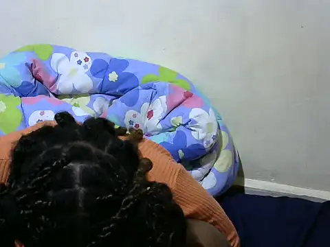 Snapshot of Thicky_kyla chatting on May 2026 12:54:01 PM Thicky kyla online show from May 2026 12:54:01 PM