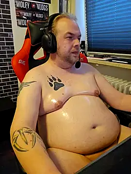 PupW0lfy online show from February 2025 03:49:01 PM