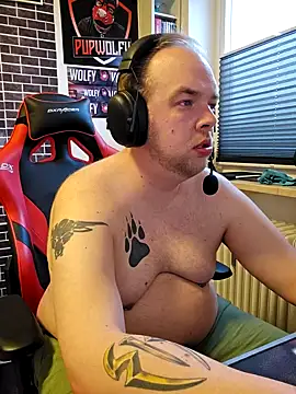 PupW0lfy online show from February 2025 04:13:02 PM