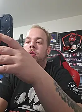 PupW0lfy online show from October 2025 03:11:02 PM