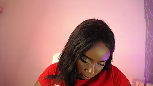 Snapshot of Britanymooree chatting on December 2024 04:10:02 AM Britanymooree online show from December 2024 04:10:02 AM