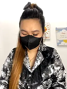 Odette68 online show from October 2025 01:18:01 AM