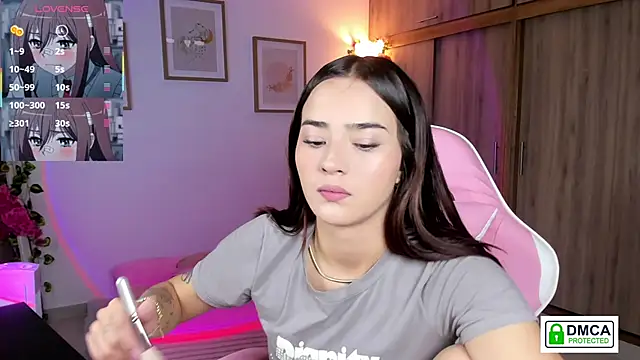 Veronica isaza   online show from September 2025 12:41:01 PM