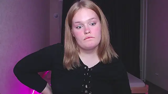 rozzhaos8 online show from March 2025 07:47:02 PM