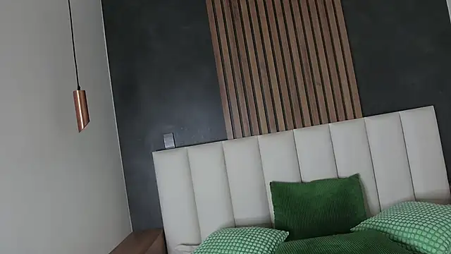 AmbarHills 1 online show from November 2025 11:32:02 AM