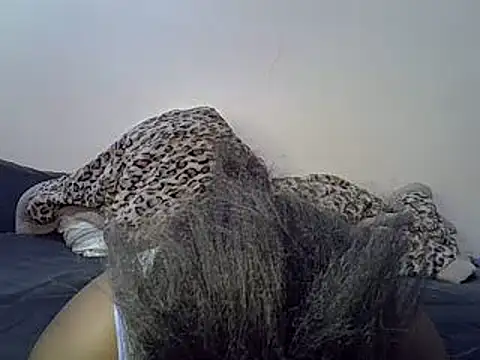 Snapshot of sweet_gal01 chatting on December 2024 09:28:02 PM sweet gal01 online show from December 2024 09:28:02 PM