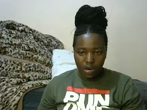 Snapshot of sweet_gal01 chatting on February 2025 01:23:02 AM sweet gal01 online show from February 2025 01:23:02 AM