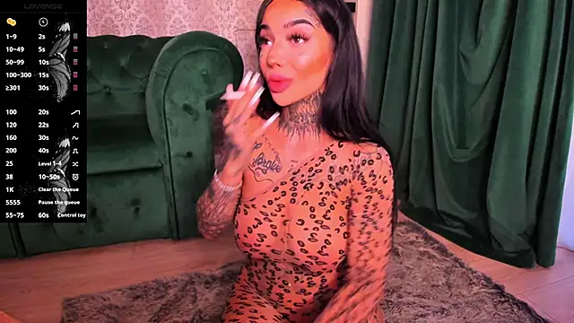 Snapshot of CreamyInkky_ chatting on January 2025 08:36:01 AM CreamyInkky  online show from January 2025 08:36:01 AM