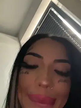 Snapshot of CreamyInkky_ chatting on February 2025 12:35:02 PM CreamyInkky  online show from February 2025 12:35:02 PM