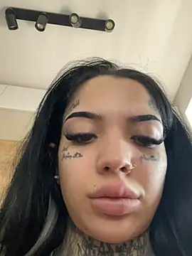 Snapshot of CreamyInkky_ chatting on February 2025 11:43:01 AM CreamyInkky  online show from February 2025 11:43:01 AM