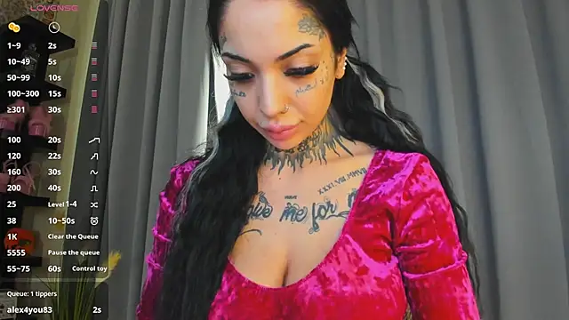 Snapshot of CreamyInkky_ chatting on March 2025 01:07:02 PM CreamyInkky  online show from March 2025 01:07:02 PM