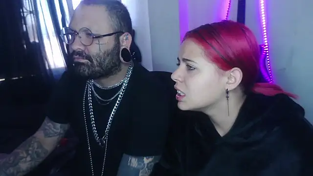 darkclothes online show from February 2025 01:50:01 PM