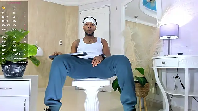 Snapshot of RicoBrown777_ chatting on May 2026 03:59:02 AM RicoBrown777 online show from May 2026 03:59:02 AM
