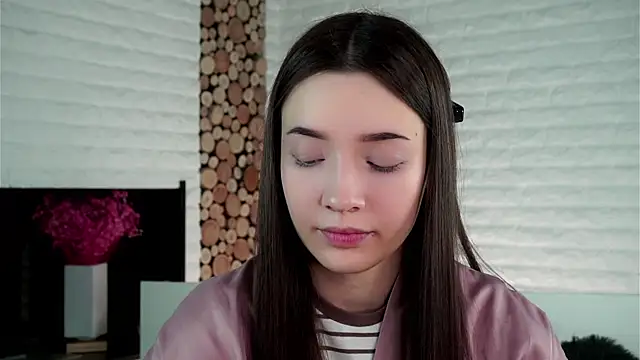 LowOncoming online show from January 2025 01:19:01 AM