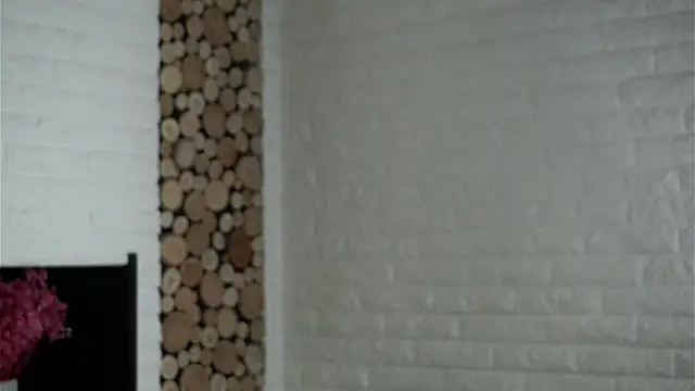 LowOncoming online show from February 2025 01:41:02 AM