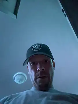 Snapshot of DaHomeEDubs chatting on March 2025 01:50:02 PM DaHomeEDubs online show from March 2025 01:50:02 PM