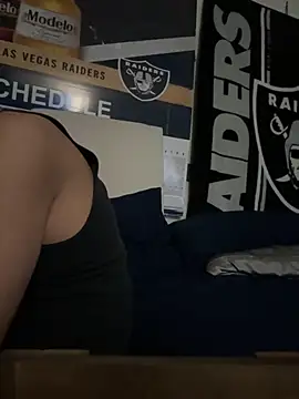 Snapshot of DaHomeEDubs chatting on October 2025 06:59:01 AM DaHomeEDubs online show from October 2025 06:59:01 AM