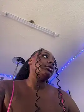 Snapshot of LillShayy chatting on January 2026 06:53:02 PM LillShayy online show from January 2026 06:53:02 PM