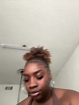 Snapshot of LillShayy chatting on February 2026 04:55:02 PM LillShayy online show from February 2026 04:55:02 PM