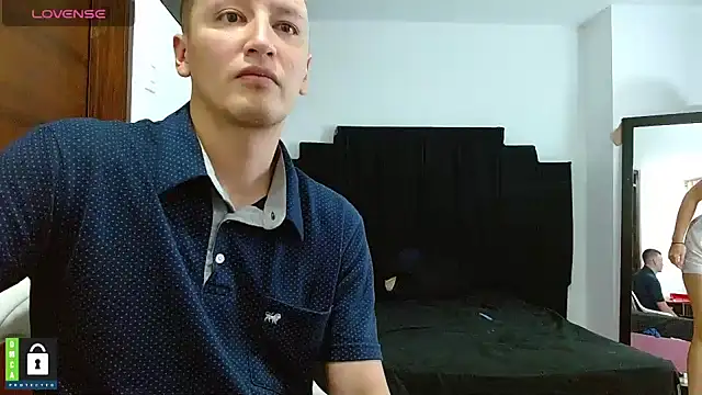 Hot-Couple--18 online show from December 2024 03:35:01 AM