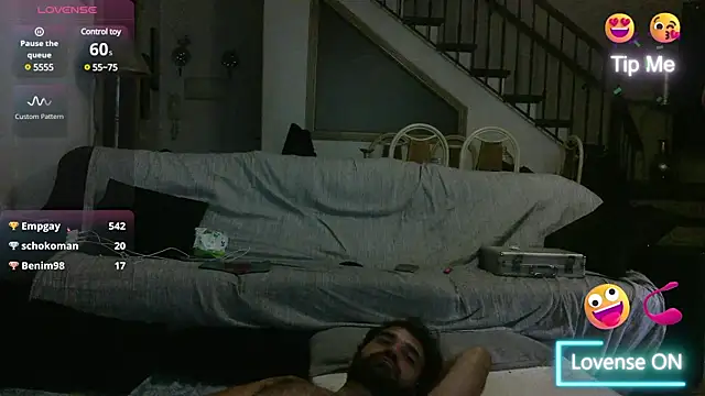 Snapshot of FJcouple chatting on March 2025 04:21:01 PM FJcouple online show from March 2025 04:21:01 PM