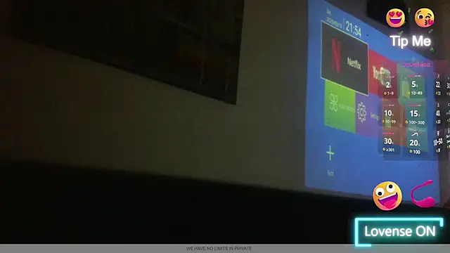 Snapshot of FJcouple chatting on March 2025 03:58:02 AM FJcouple online show from March 2025 03:58:02 AM