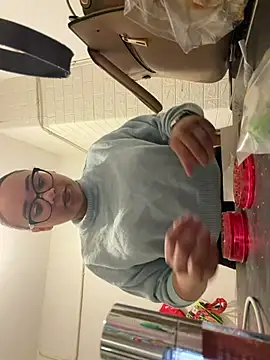 BaddieMelanie online show from March 2026 06:27:02 PM