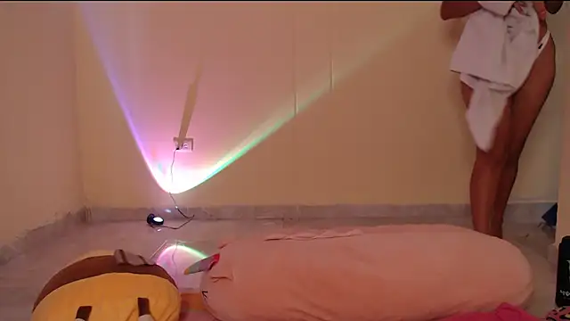  maiahairy  online show from January 2025 01:11:01 PM