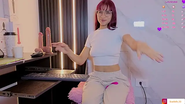 Scarlet Red  online show from November 2025 12:05:01 PM