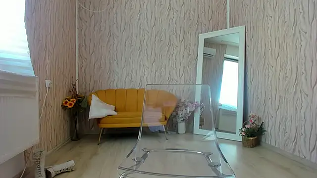 AishaRouhi online show from February 2025 09:39:02 AM