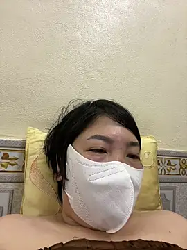 Snapshot of Hachi_Sweetbabie_ chatting on November 2025 11:45:01 AM Hachi Sweetbabie online show from November 2025 11:45:01 AM