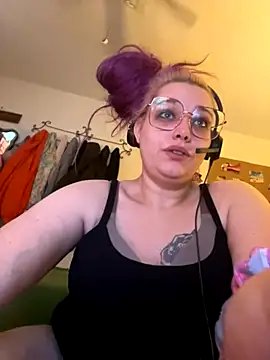 Snapshot of Lalalynn chatting on December 2025 03:39:02 PM Lalalynn online show from December 2025 03:39:02 PM