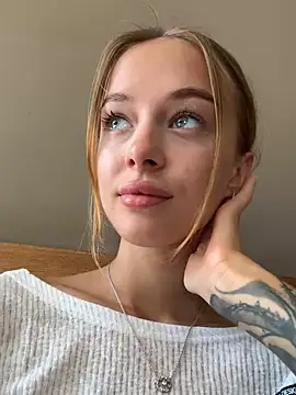 enjoy my beauty online show from February 2025 04:31:02 AM