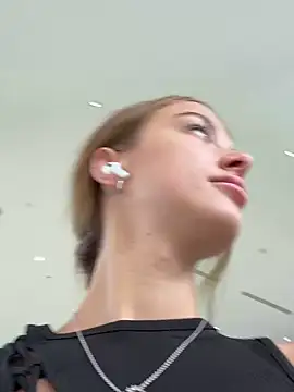 enjoy my beauty online show from March 2025 04:35:01 AM