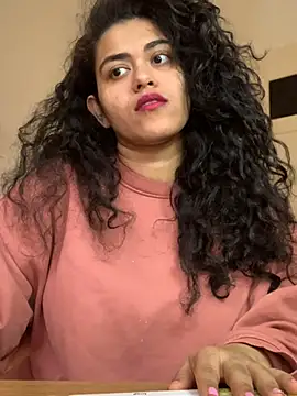 Snapshot of Curvydesifromgermany chatting on December 2024 12:38:02 PM Curvydesifromgermany online show from December 2024 12:38:02 PM