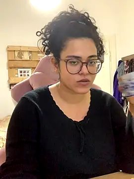 Curvydesifromgermany online show from November 2025 02:39:02 PM