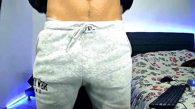 Kevin Torres online show from December 2025 01:10:01 AM