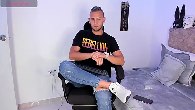 Damon Bakert online show from October 2025 09:10:02 PM