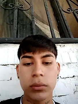 Snapshot of Lukas_strong chatting on September 2025 02:43:01 PM Lukas strong online show from September 2025 02:43:01 PM