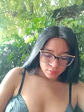 -VICKKY online show from February 2025 02:34:02 PM
