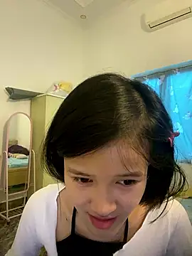 Snapshot of thithi8369 chatting on December 2024 04:47:01 AM thithi8369 online show from December 2024 04:47:01 AM