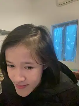 Snapshot of thithi8369 chatting on December 2024 05:04:02 AM thithi8369 online show from December 2024 05:04:02 AM