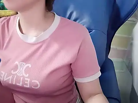 Snapshot of Cherry_6969 chatting on February 2025 07:23:01 AM Cherry 6969 online show from February 2025 07:23:01 AM