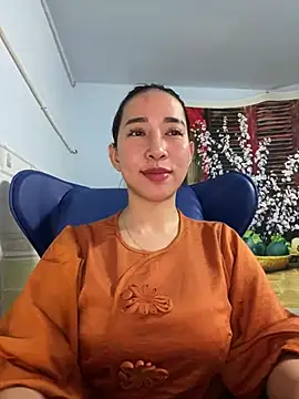 Snapshot of Cherry_6969 chatting on February 2025 10:29:02 AM Cherry 6969 online show from February 2025 10:29:02 AM